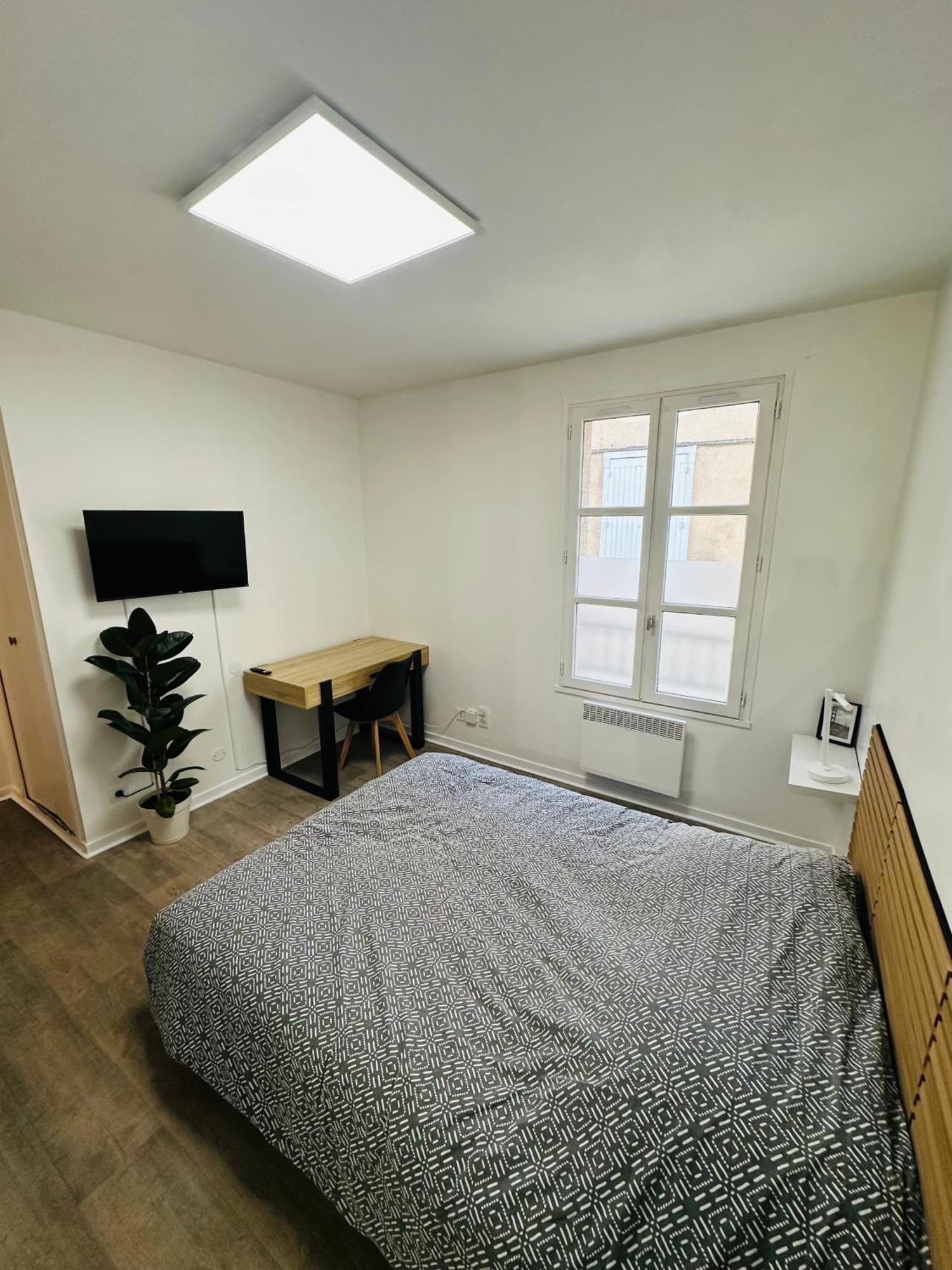 Cosy Plein Centre & Parking A Proximite